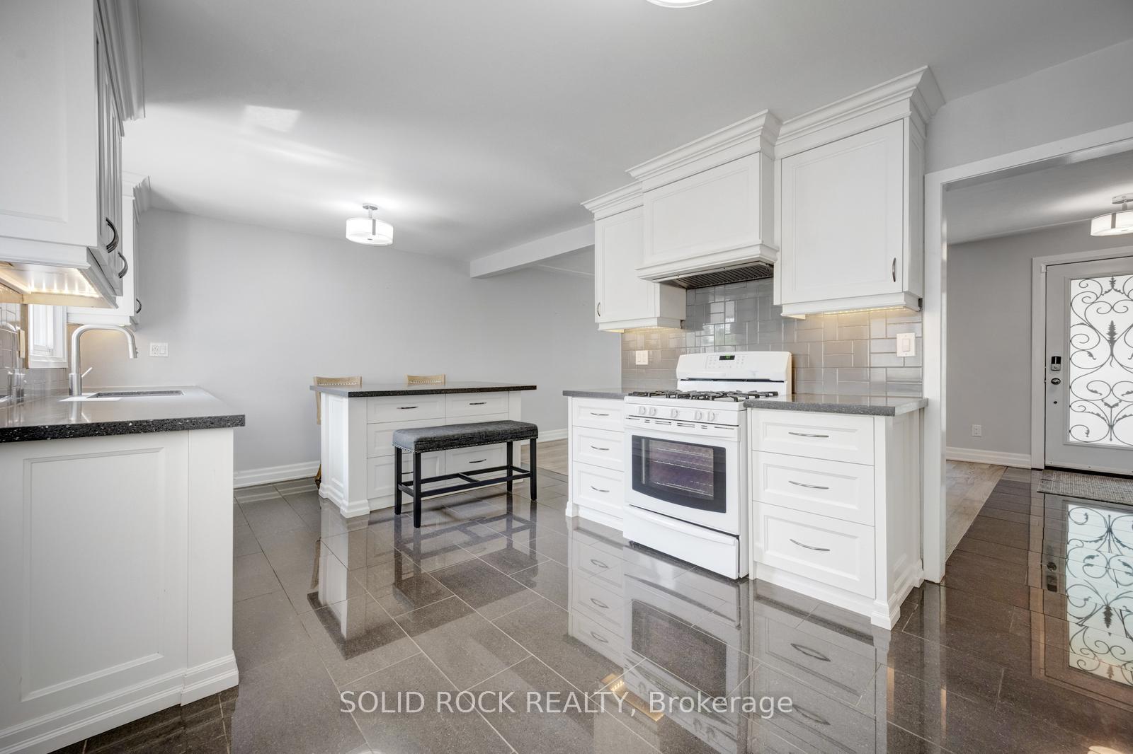 Photo 7 of 5372 Spruce Avenue, Burlington, Appleby — HOMEH