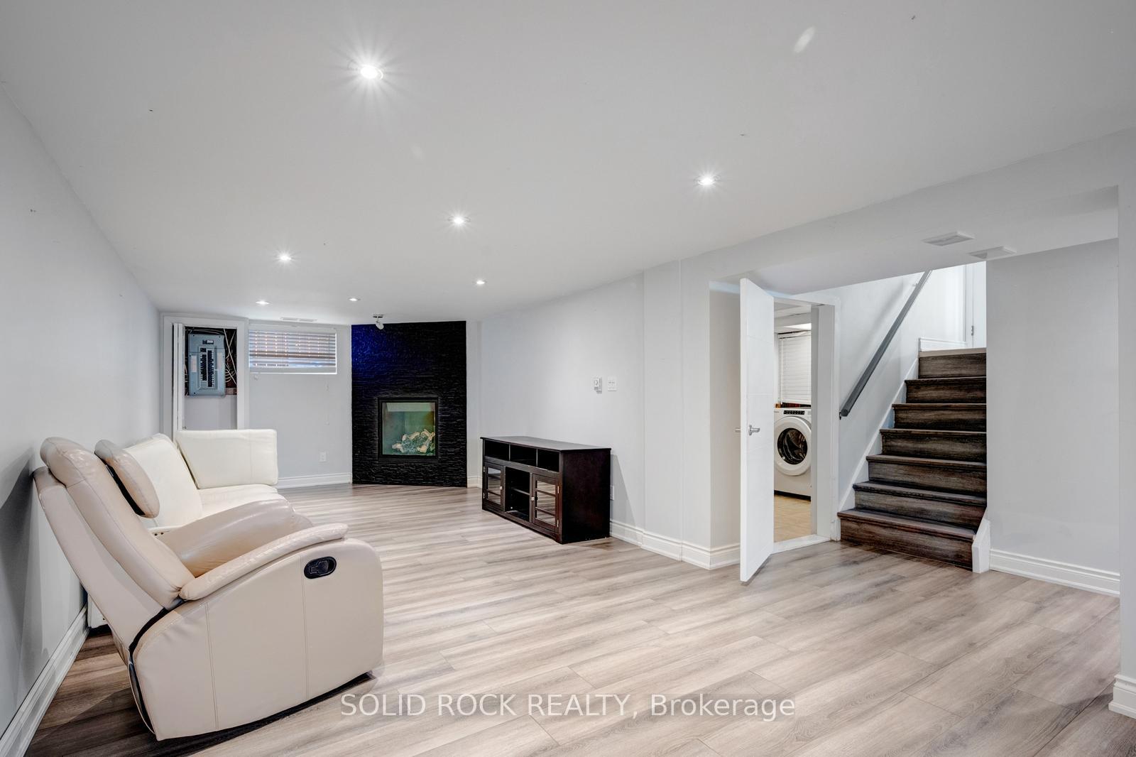 Photo 29 of 5372 Spruce Avenue, Burlington, Appleby — HOMEH