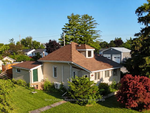 Photo 2 of 252 Sidney Street, Quinte West, Trenton Ward — HOMEH