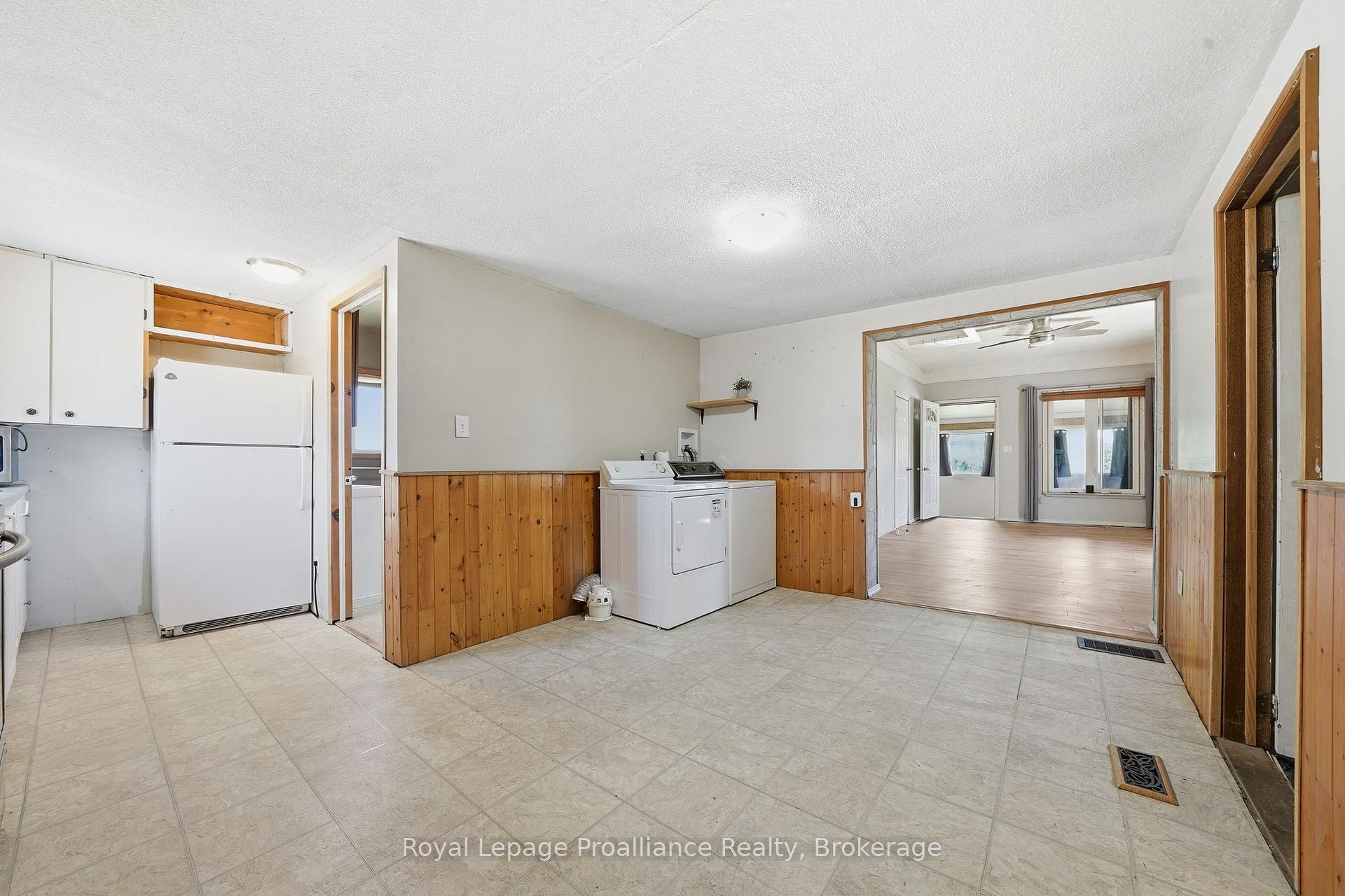 Photo 14 of 252 Sidney Street, Quinte West, Trenton Ward — HOMEH