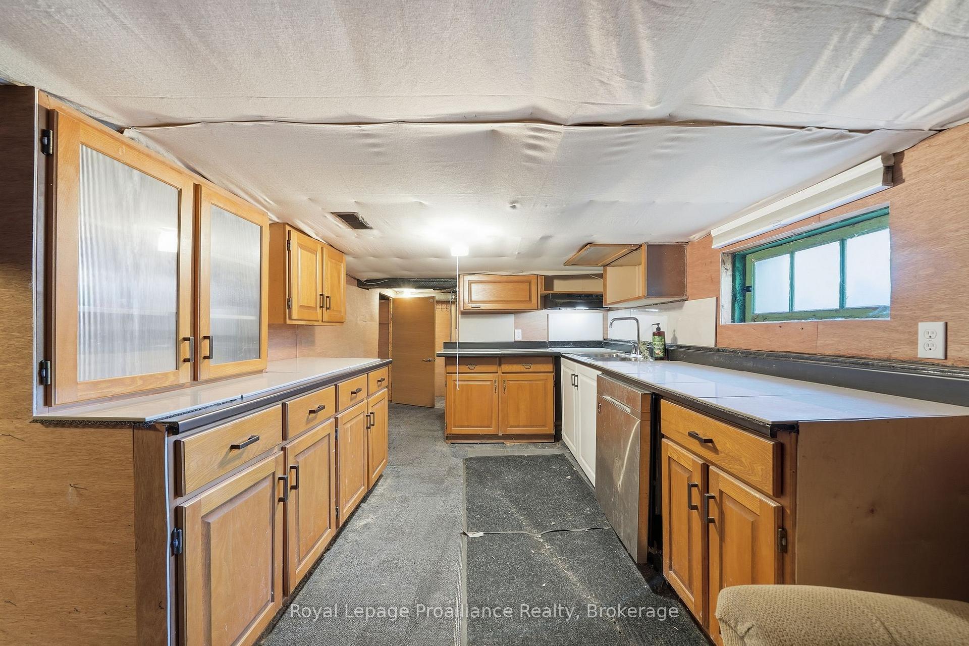 Photo 39 of 252 Sidney Street, Quinte West, Trenton Ward — HOMEH