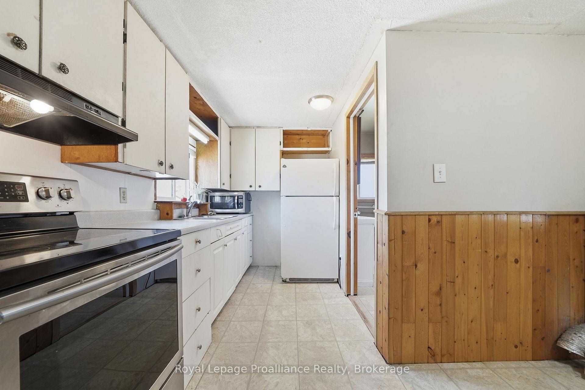 Photo 12 of 252 Sidney Street, Quinte West, Trenton Ward — HOMEH