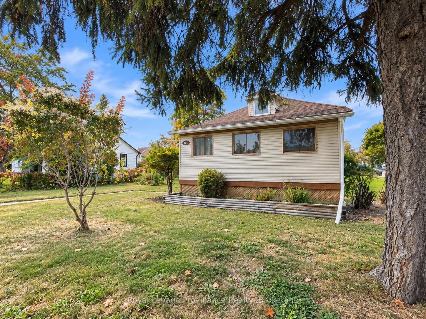Photo 1 of 252 Sidney Street, Quinte West, Trenton Ward — HOMEH