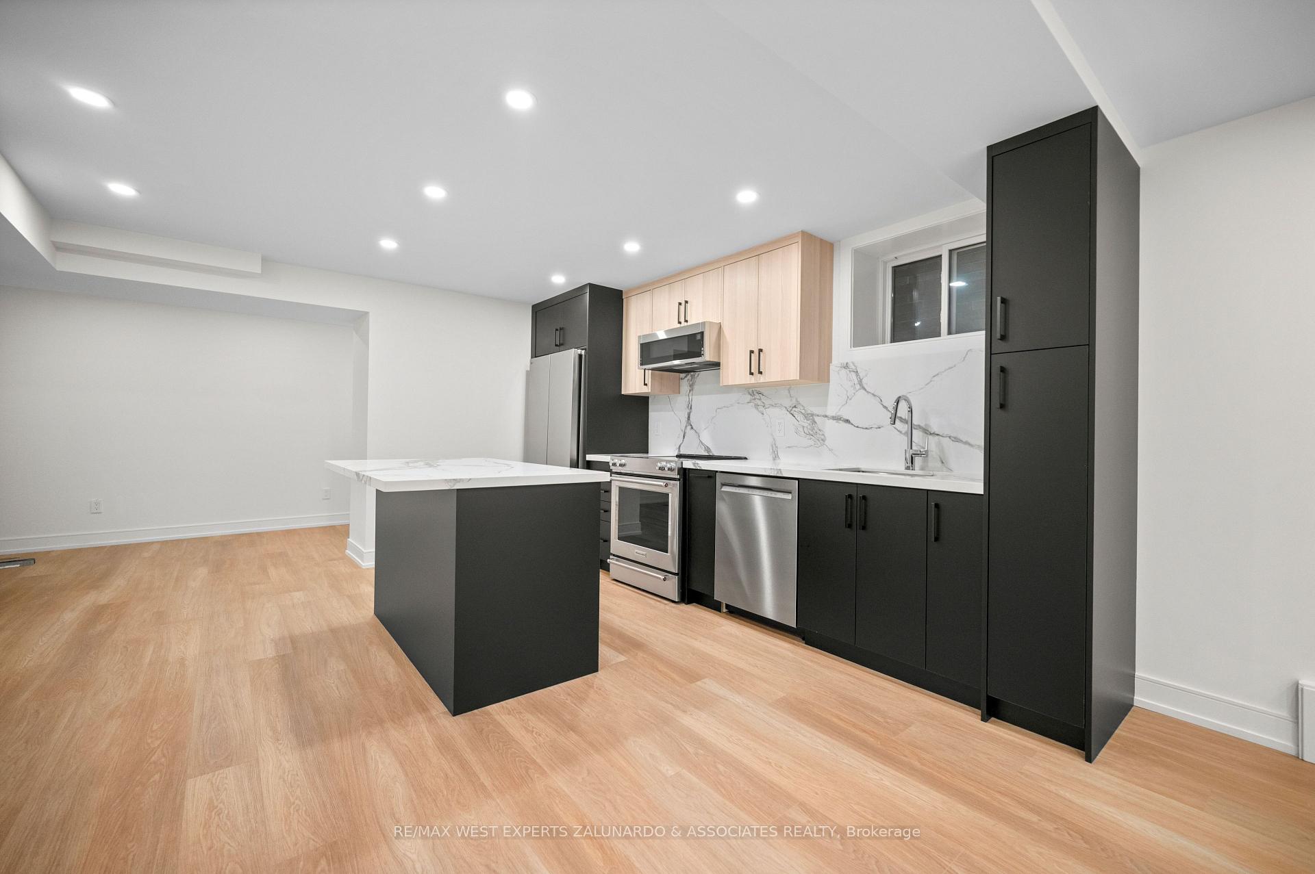 Photo 5 of Unit 1, 412 Glenholme Avenue, Toronto, Oakwood Village — HOMEH
