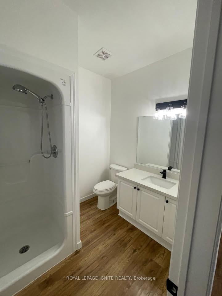 Photo 19 of 604 Woodmount Crescent, Oshawa, Samac — HOMEH