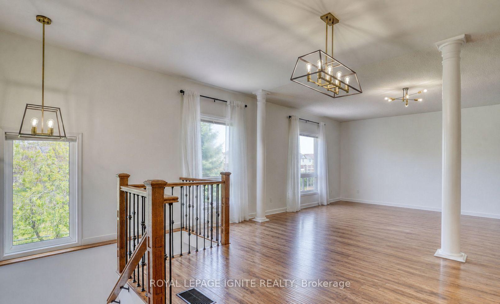 Photo 14 of 604 Woodmount Crescent, Oshawa, Samac — HOMEH