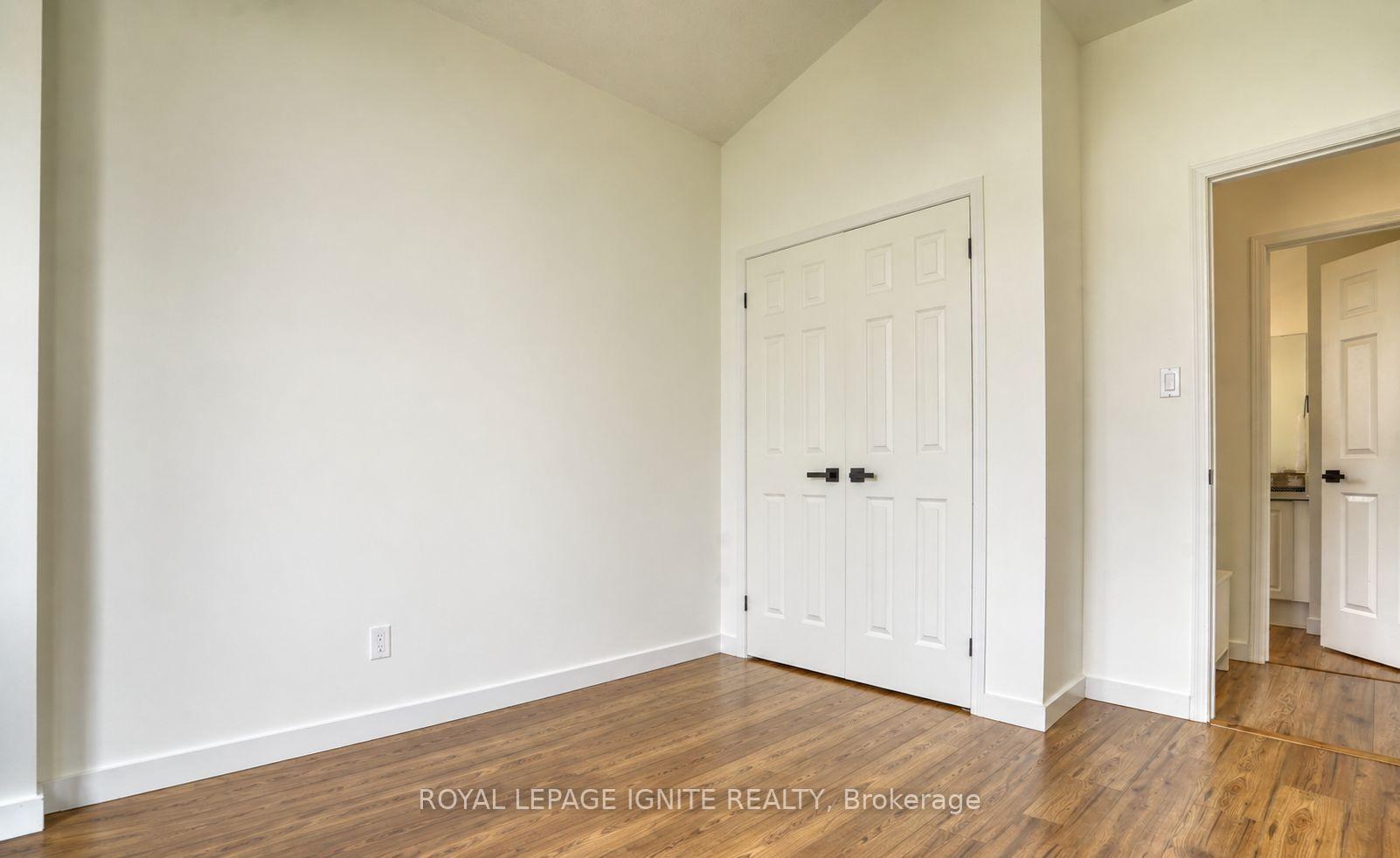 Photo 24 of 604 Woodmount Crescent, Oshawa, Samac — HOMEH