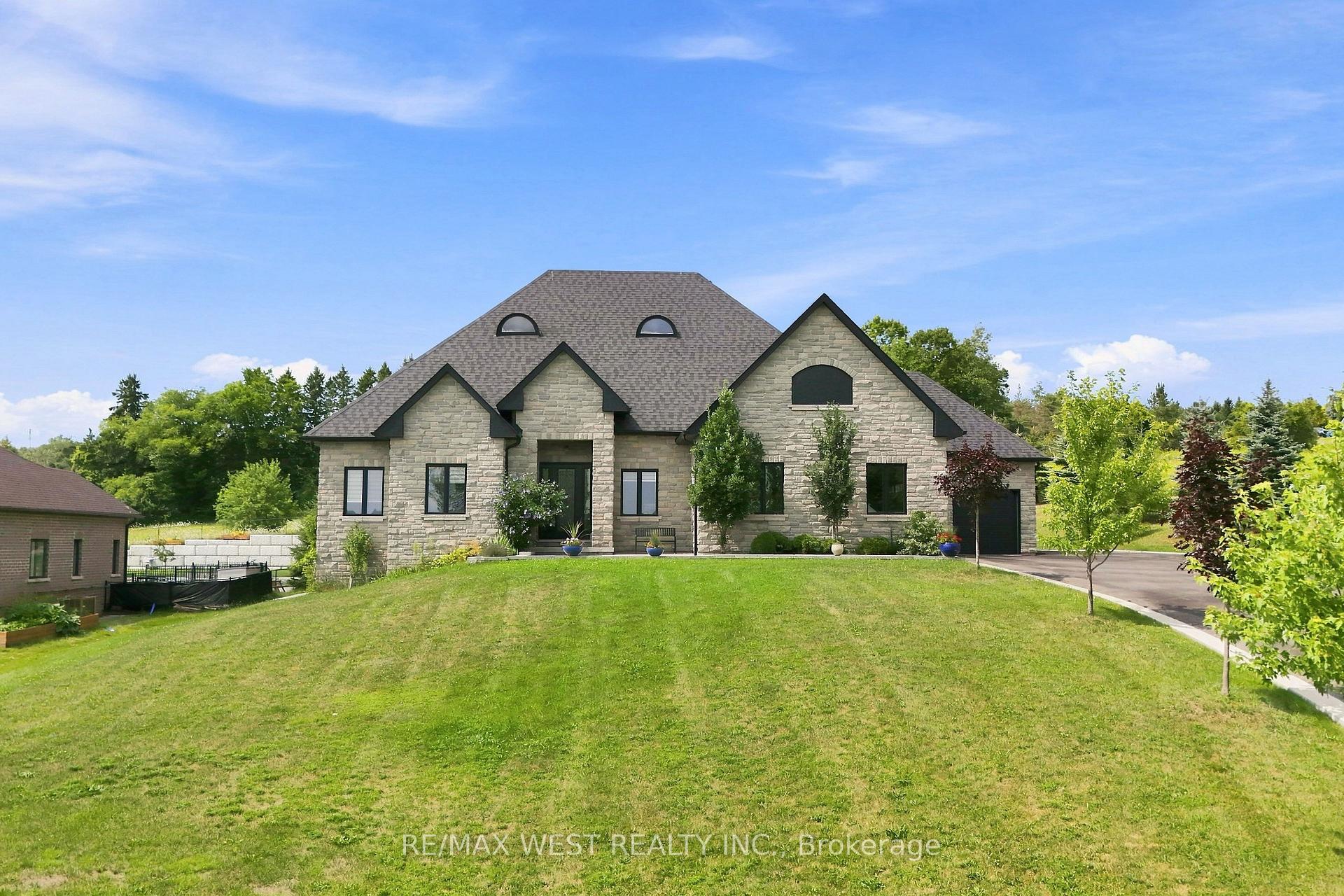 Photo of 9450 Wellington Road 124
