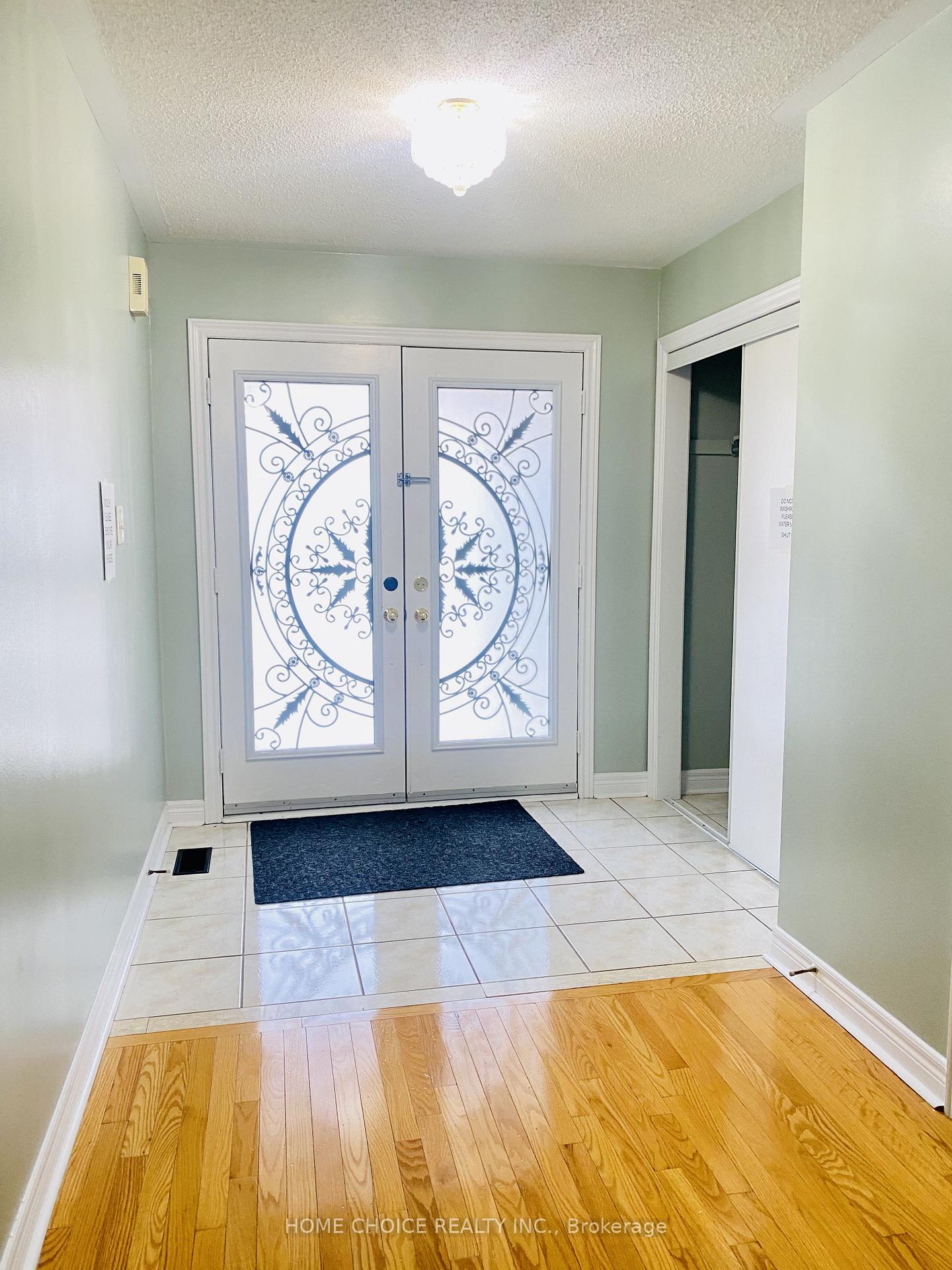 Photo 2 of 36 Earl Grey Crescent, Brampton, Fletcher's Meadow — HOMEH