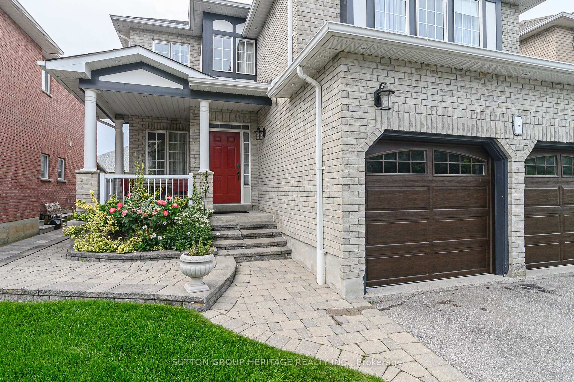 Photo 3 of 4 Divine Drive, Whitby, Rolling Acres — HOMEH