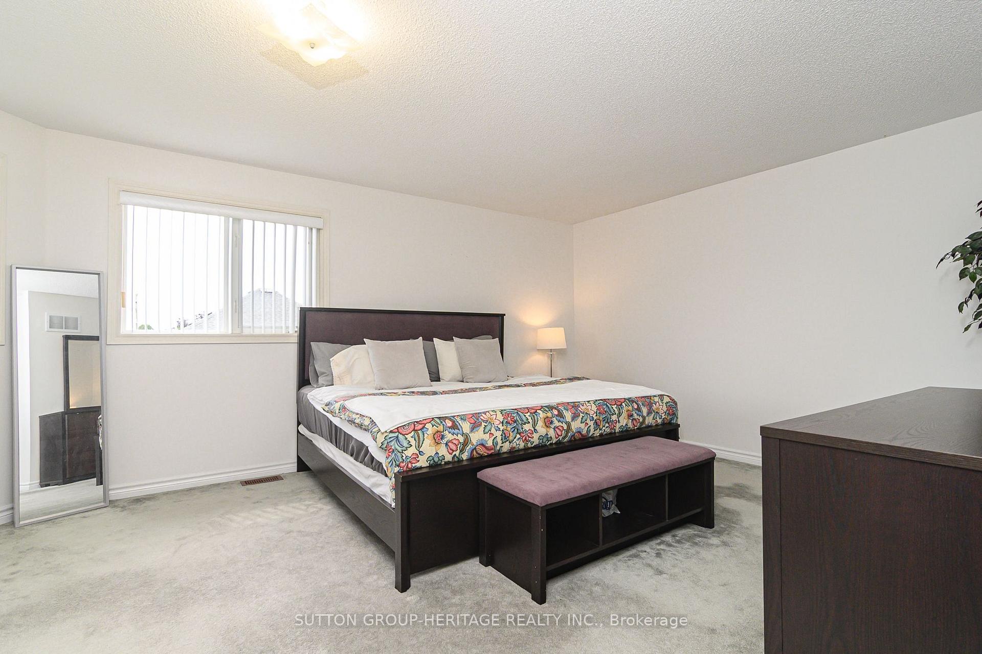 Photo 41 of 4 Divine Drive, Whitby, Rolling Acres — HOMEH
