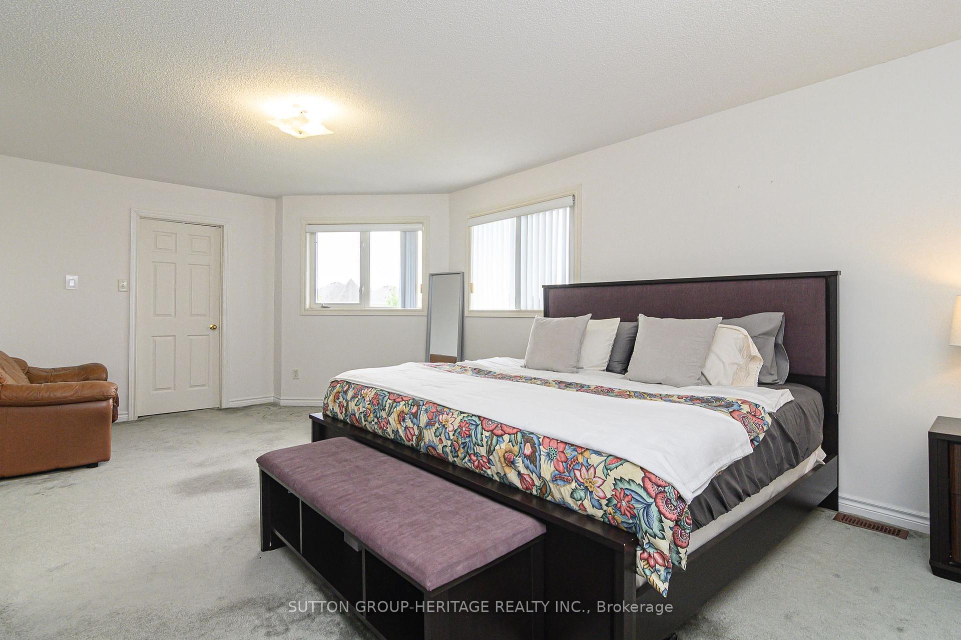 Photo 43 of 4 Divine Drive, Whitby, Rolling Acres — HOMEH