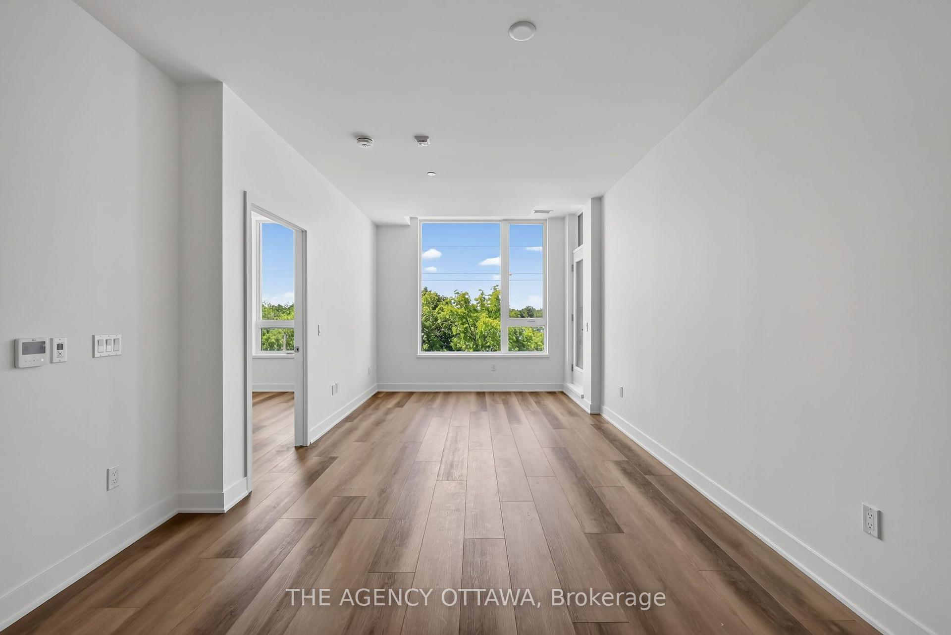 Photo 8 of Unit 308, 3085 Riverside Drive, Ottawa, Mooneys Bay/Riverside Park — HOMEH