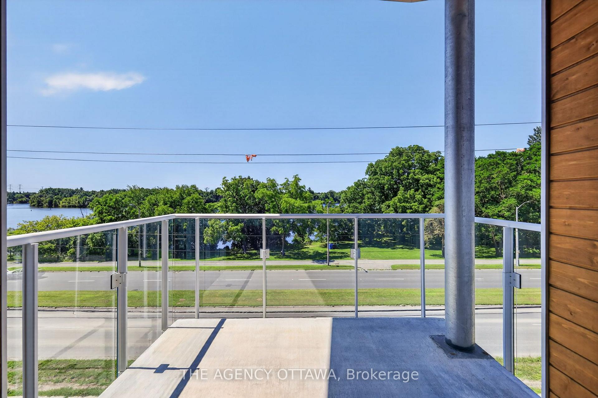 Photo 12 of Unit 308, 3085 Riverside Drive, Ottawa, Mooneys Bay/Riverside Park — HOMEH