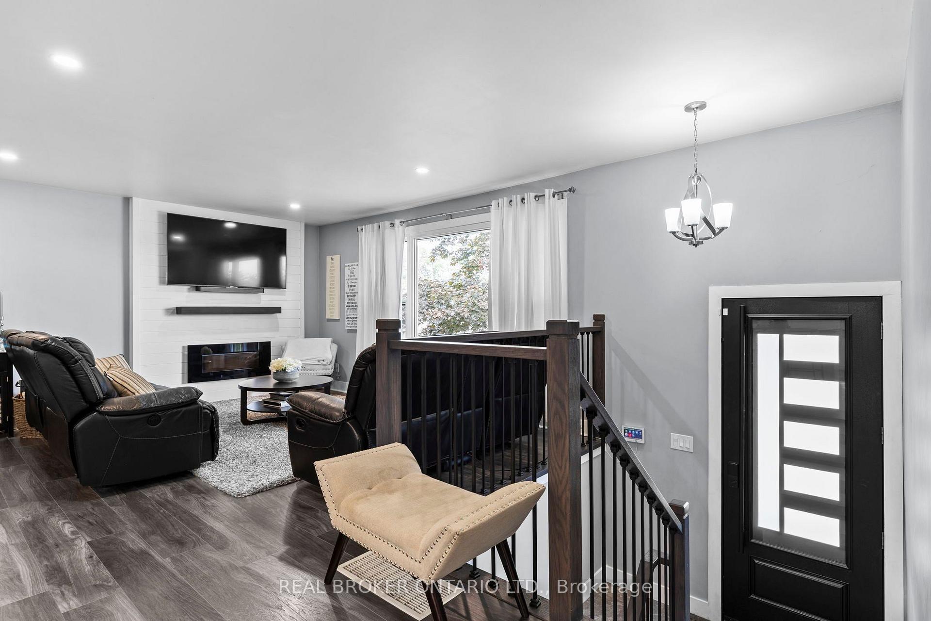 Photo 4 of 92 Quinn Avenue, Orillia — HOMEH