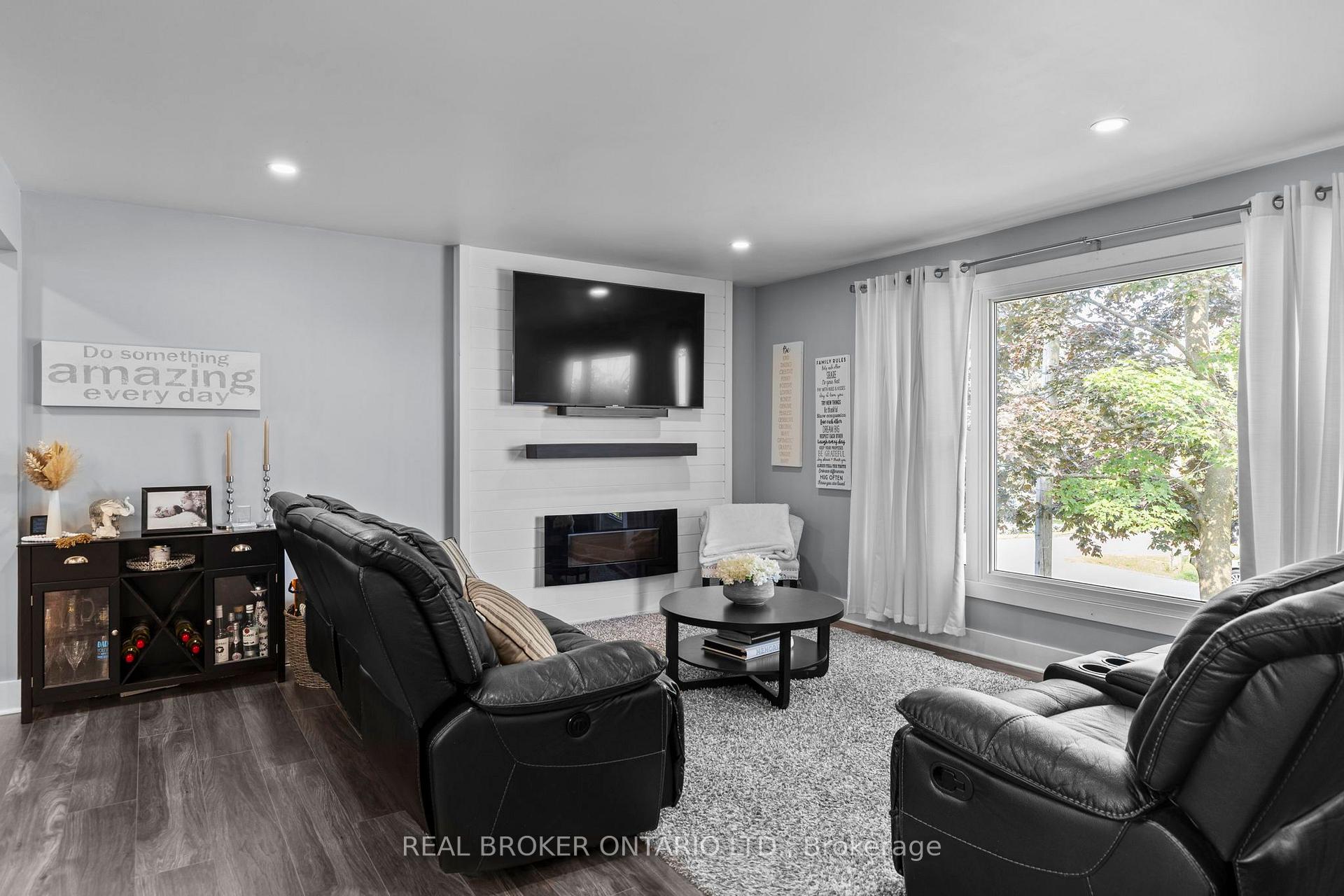 Photo 5 of 92 Quinn Avenue, Orillia — HOMEH
