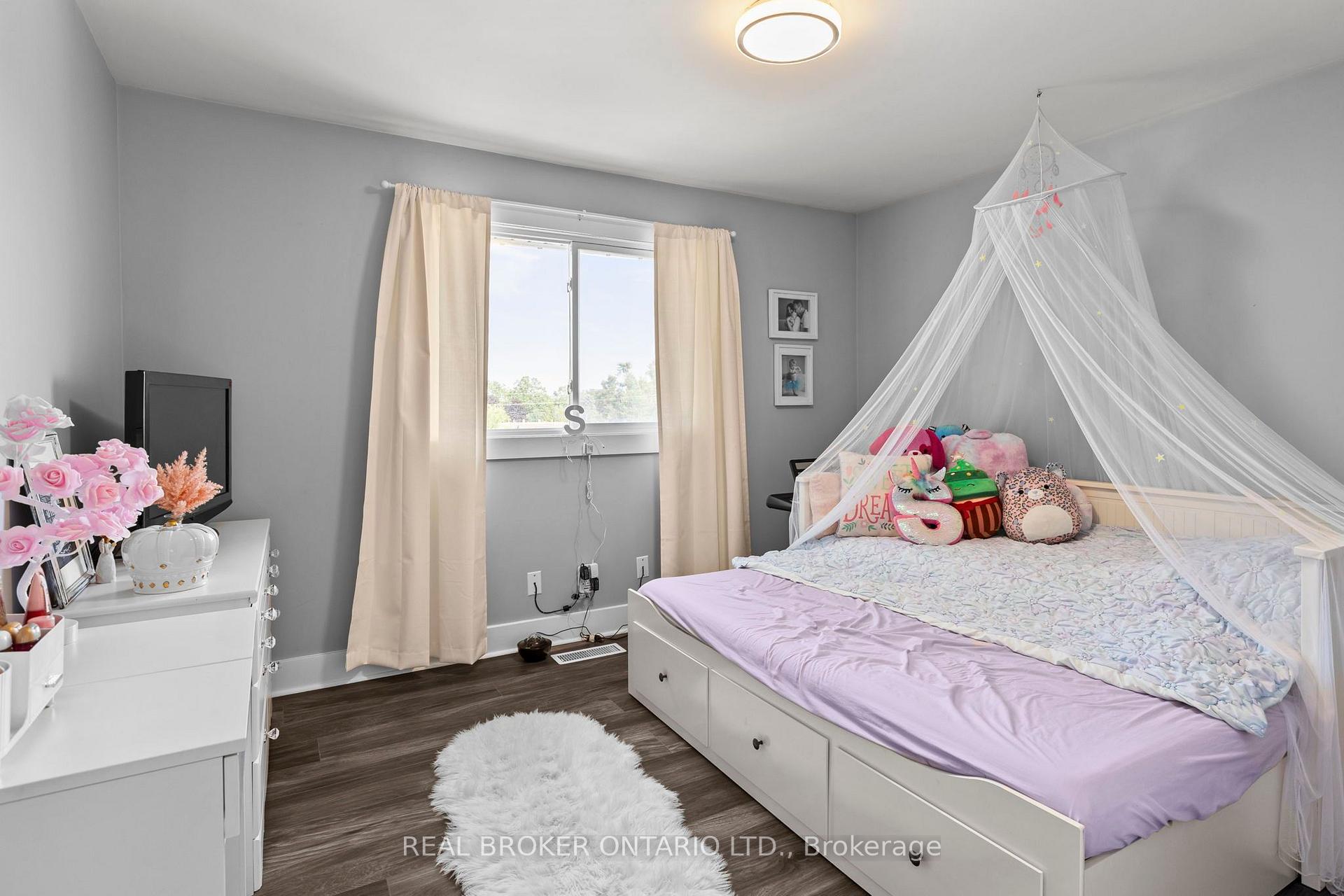 Photo 16 of 92 Quinn Avenue, Orillia — HOMEH