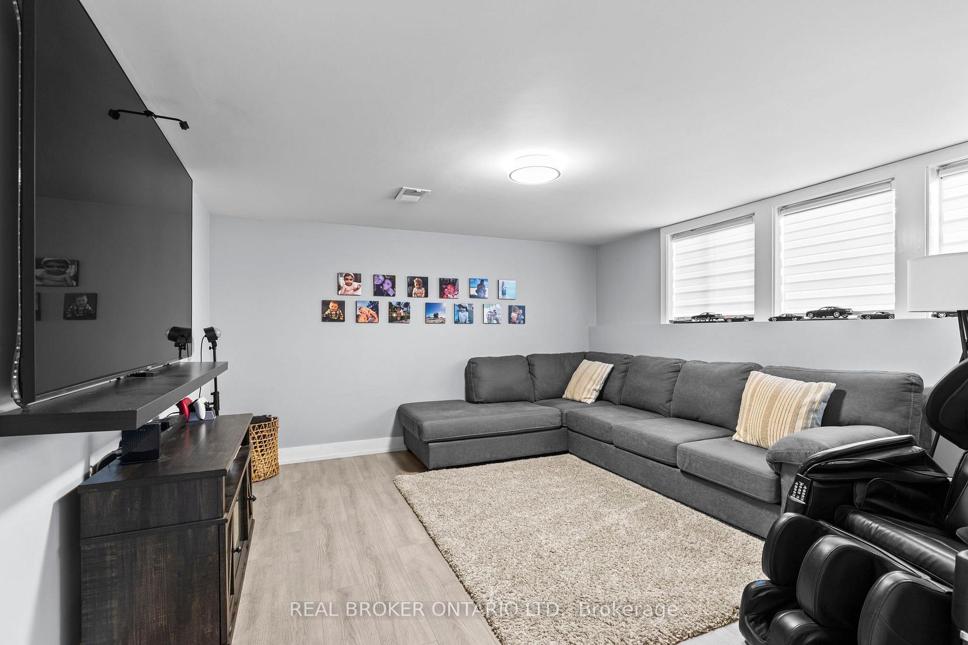 Photo 19 of 92 Quinn Avenue, Orillia — HOMEH