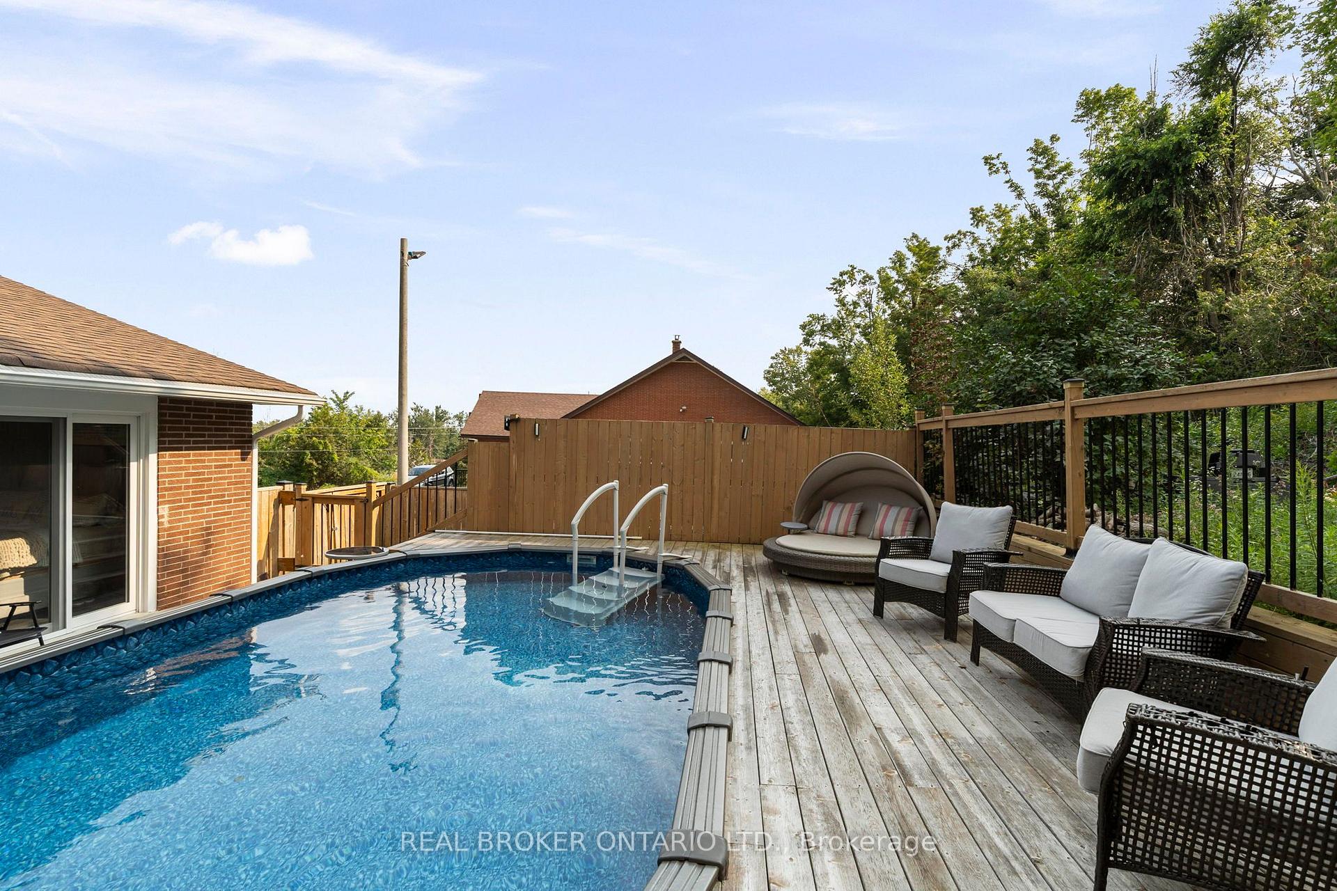 Photo 28 of 92 Quinn Avenue, Orillia — HOMEH