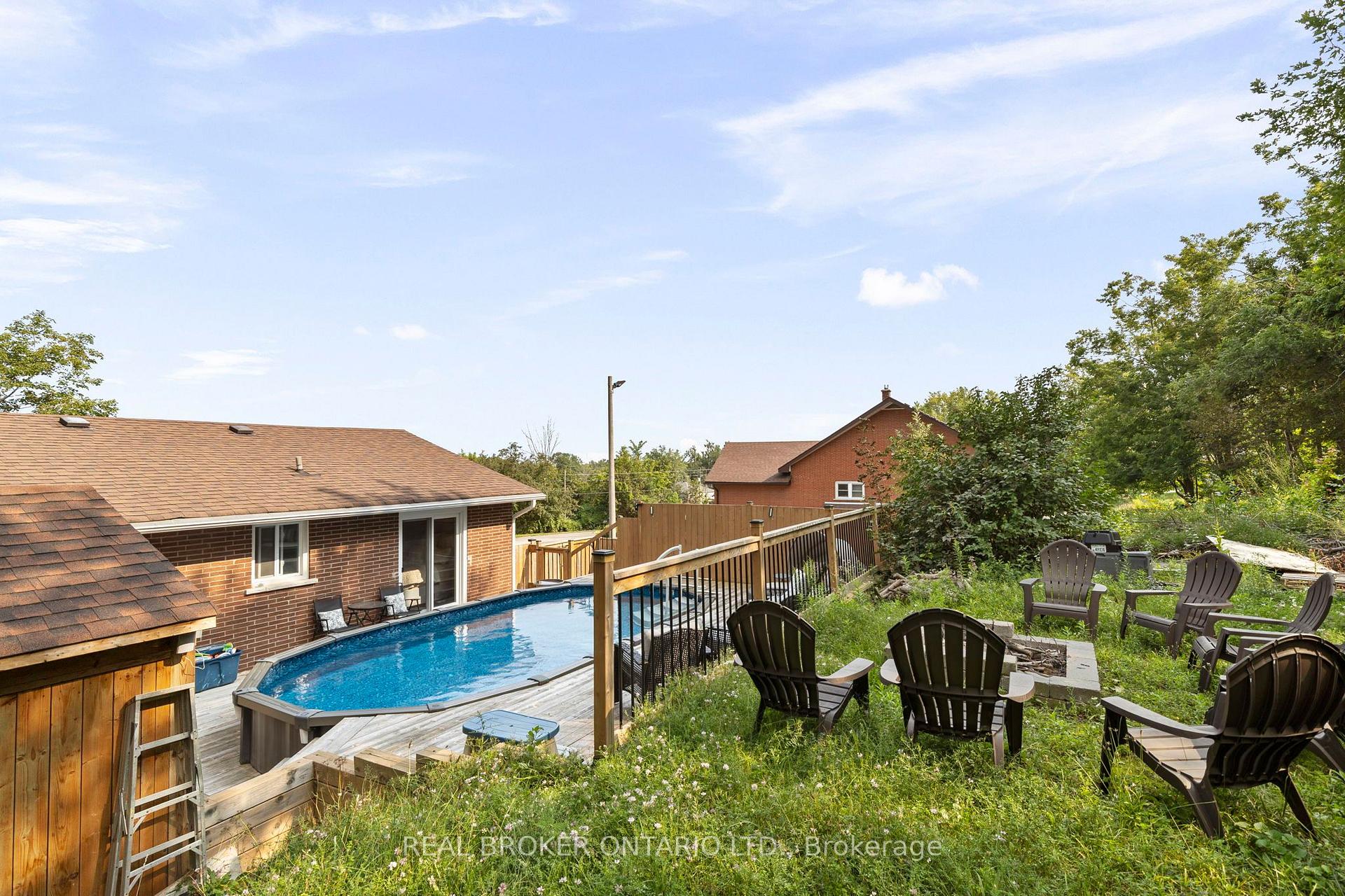 Photo 32 of 92 Quinn Avenue, Orillia — HOMEH