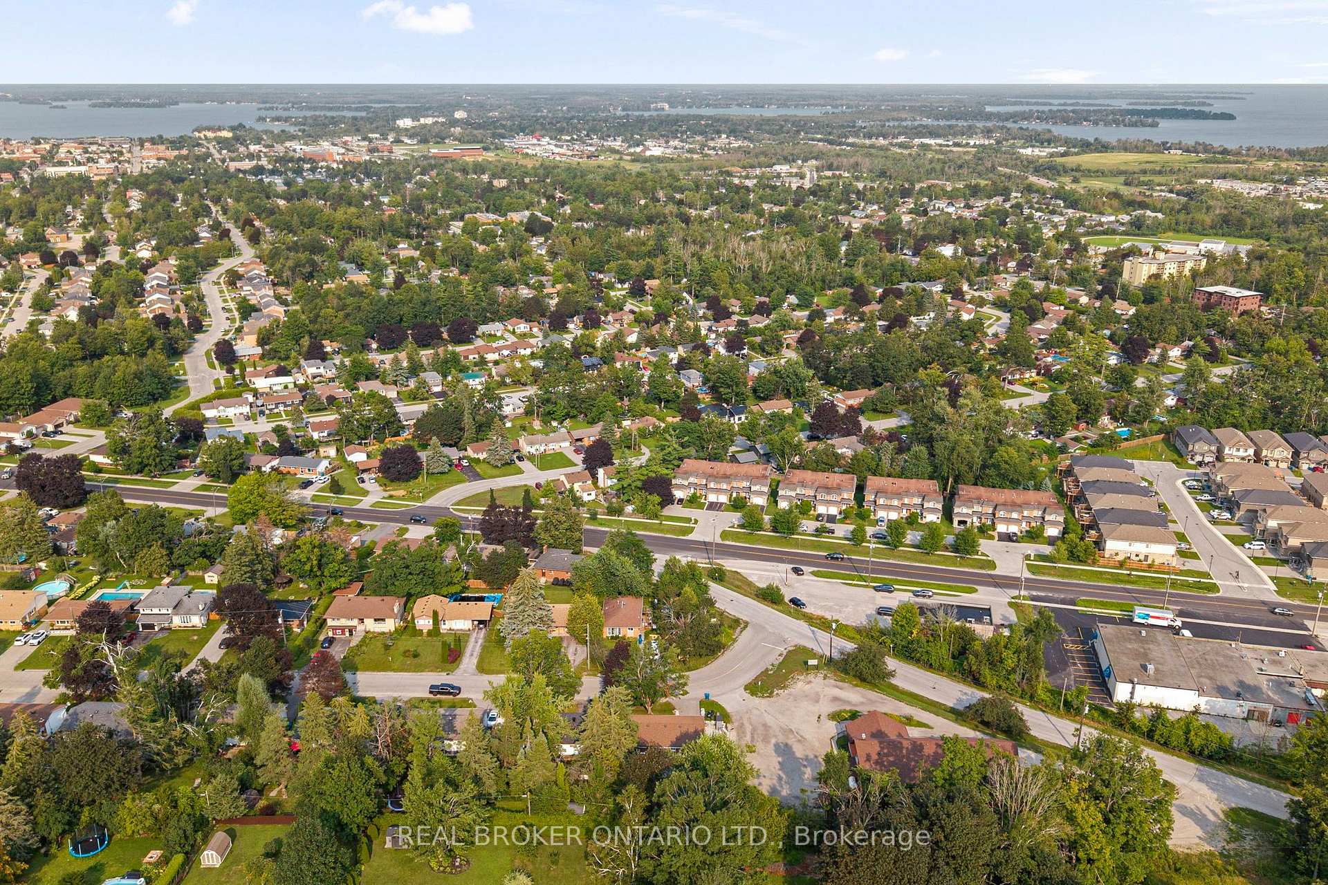 Photo 37 of 92 Quinn Avenue, Orillia — HOMEH