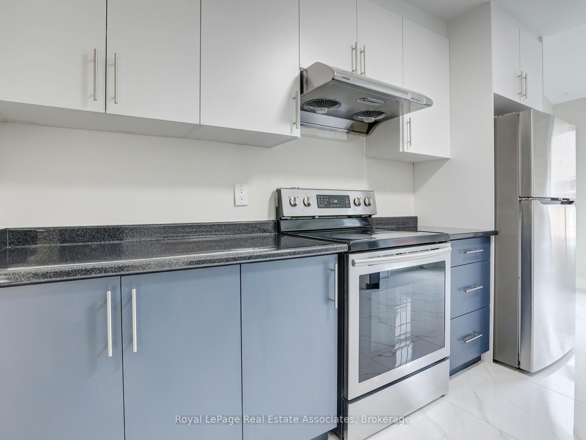 Photo 6 of 26 Mclachlan Place, Guelph, Willow West/Sugarbush/West Acres — HOMEH
