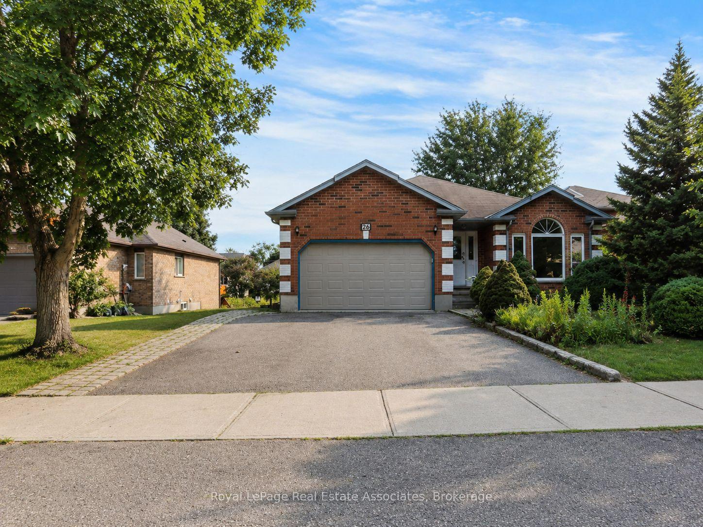 Photo 3 of 26 Mclachlan Place, Guelph, Willow West/Sugarbush/West Acres — HOMEH