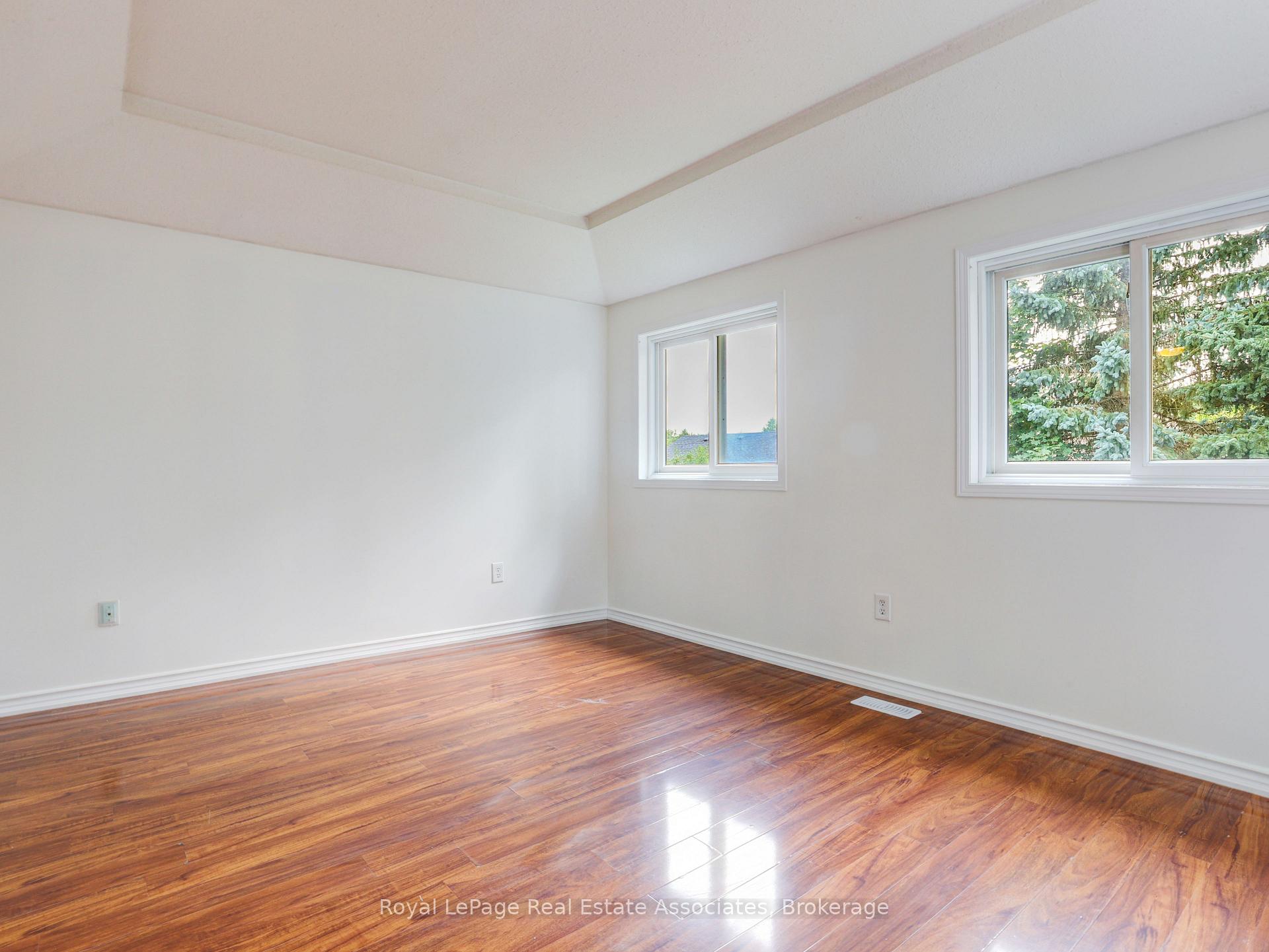 Photo 15 of 26 Mclachlan Place, Guelph, Willow West/Sugarbush/West Acres — HOMEH