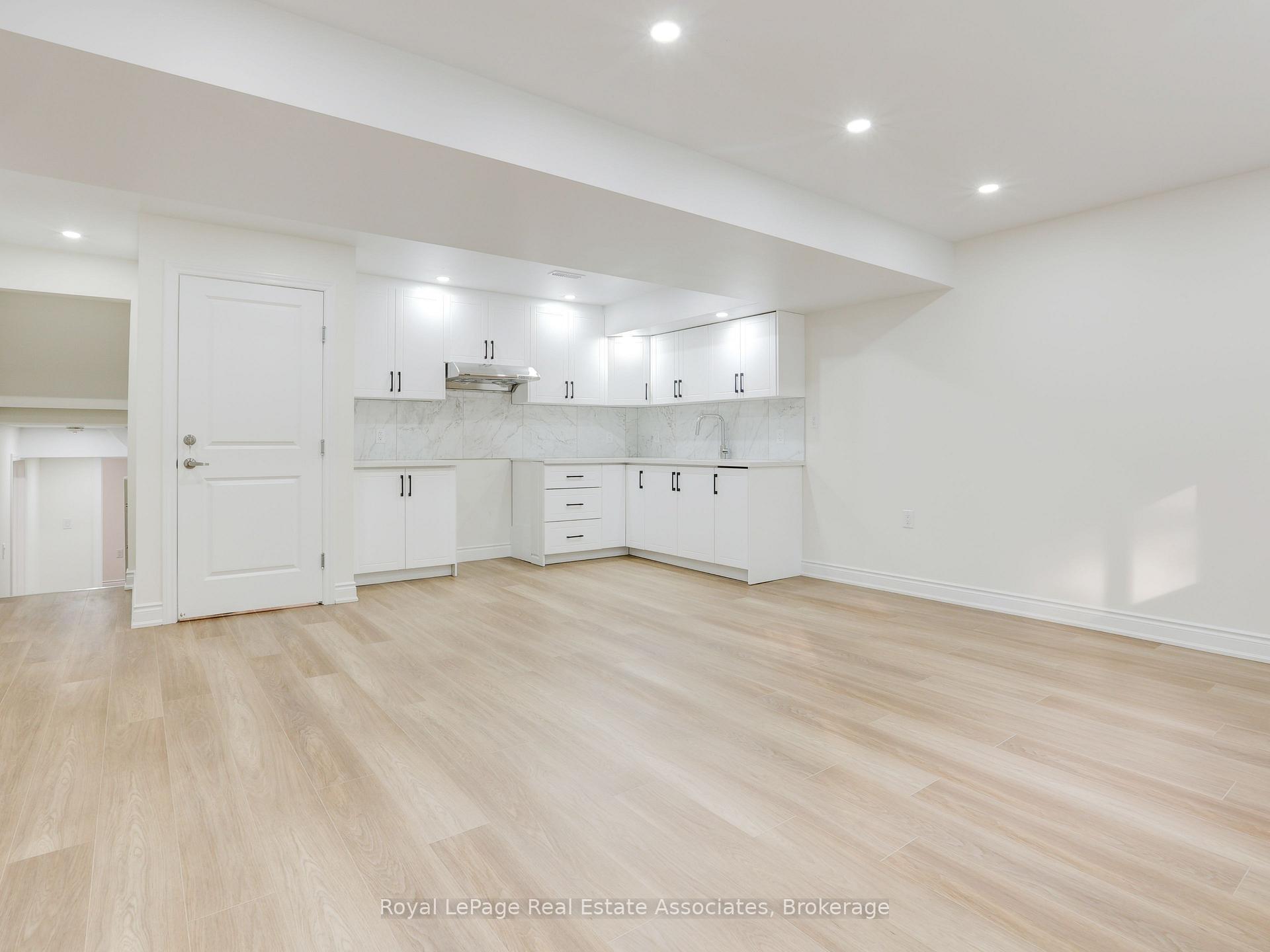 Photo 21 of 26 Mclachlan Place, Guelph, Willow West/Sugarbush/West Acres — HOMEH