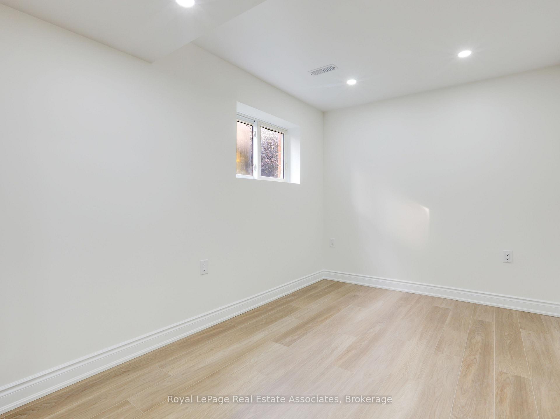Photo 27 of 26 Mclachlan Place, Guelph, Willow West/Sugarbush/West Acres — HOMEH