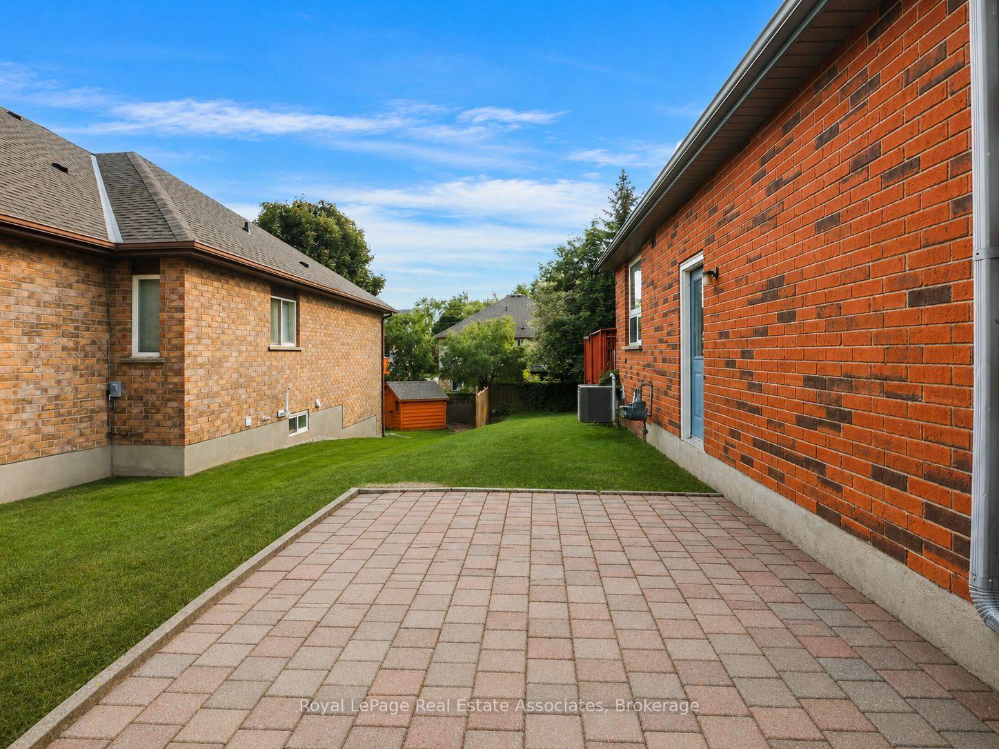 Photo 36 of 26 Mclachlan Place, Guelph, Willow West/Sugarbush/West Acres — HOMEH