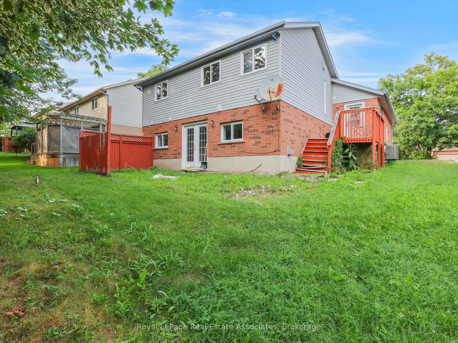 Photo 37 of 26 Mclachlan Place, Guelph, Willow West/Sugarbush/West Acres — HOMEH