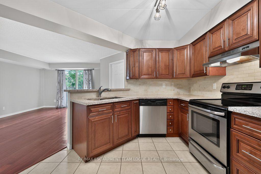 Photo 19 of Unit 212, 3499 Upper Middle Road, Burlington, Headon — HOMEH