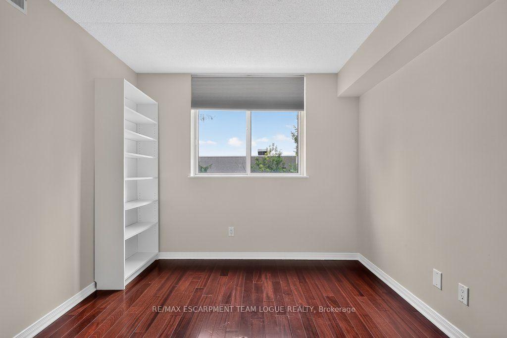 Photo 30 of Unit 212, 3499 Upper Middle Road, Burlington, Headon — HOMEH