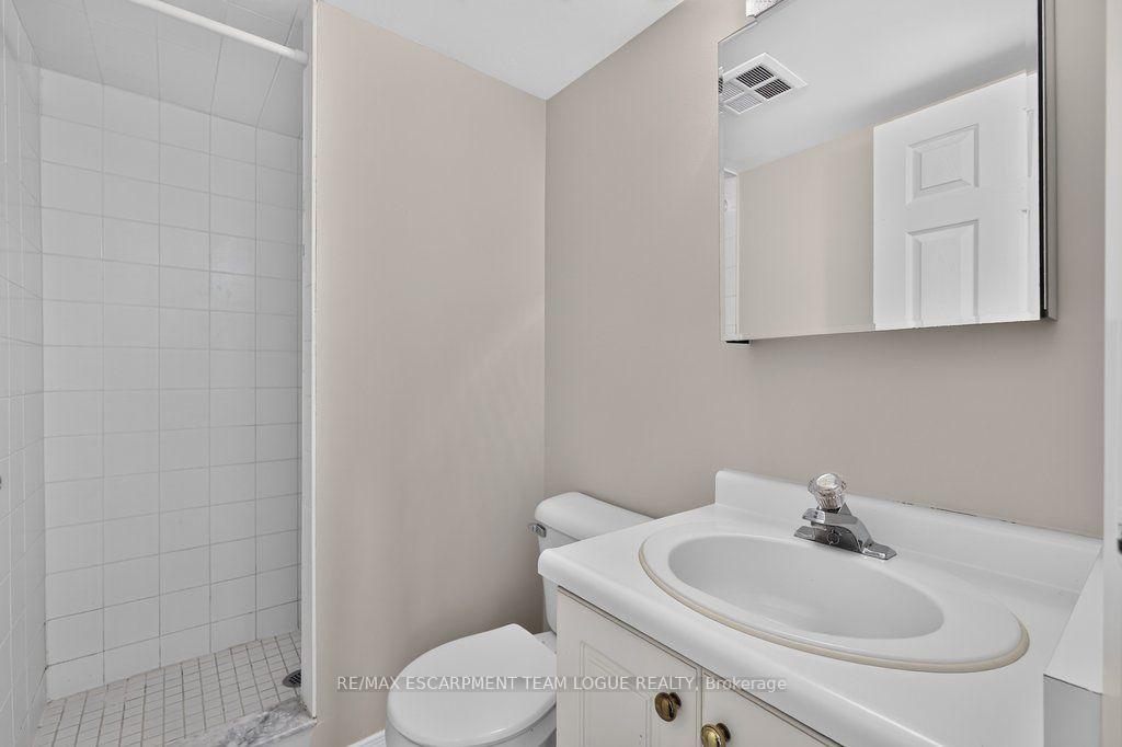 Photo 33 of Unit 212, 3499 Upper Middle Road, Burlington, Headon — HOMEH