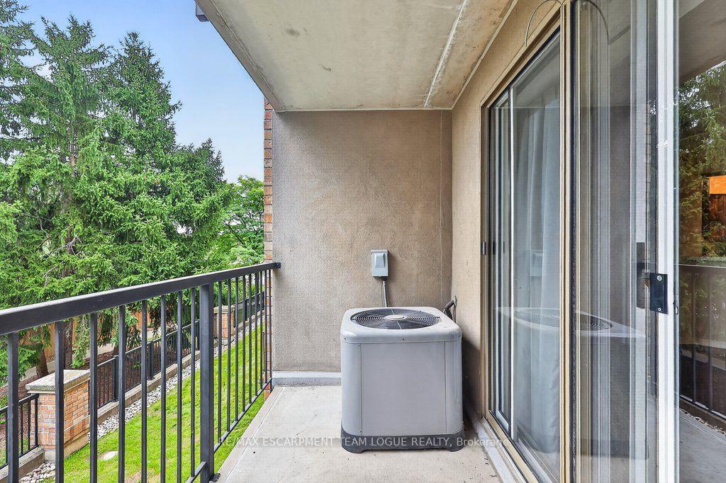 Photo 38 of Unit 212, 3499 Upper Middle Road, Burlington, Headon — HOMEH