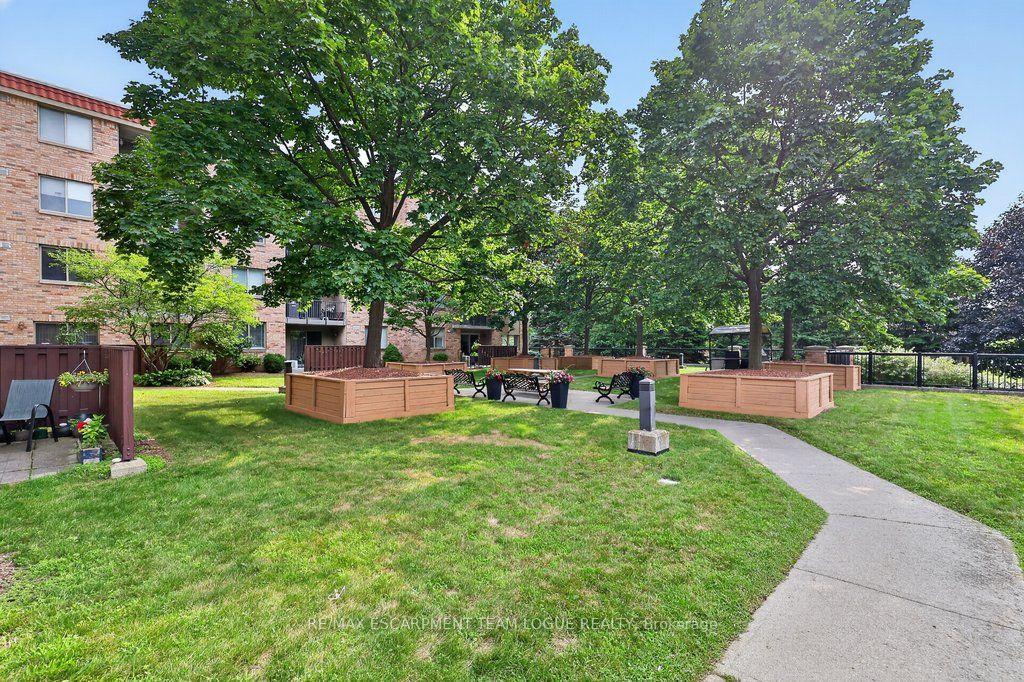 Photo 43 of Unit 212, 3499 Upper Middle Road, Burlington, Headon — HOMEH