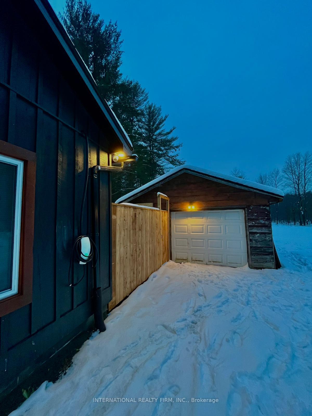Photo 3 of 1746 Gravenhurst Parkway, Gravenhurst, Muskoka (S) — HOMEH