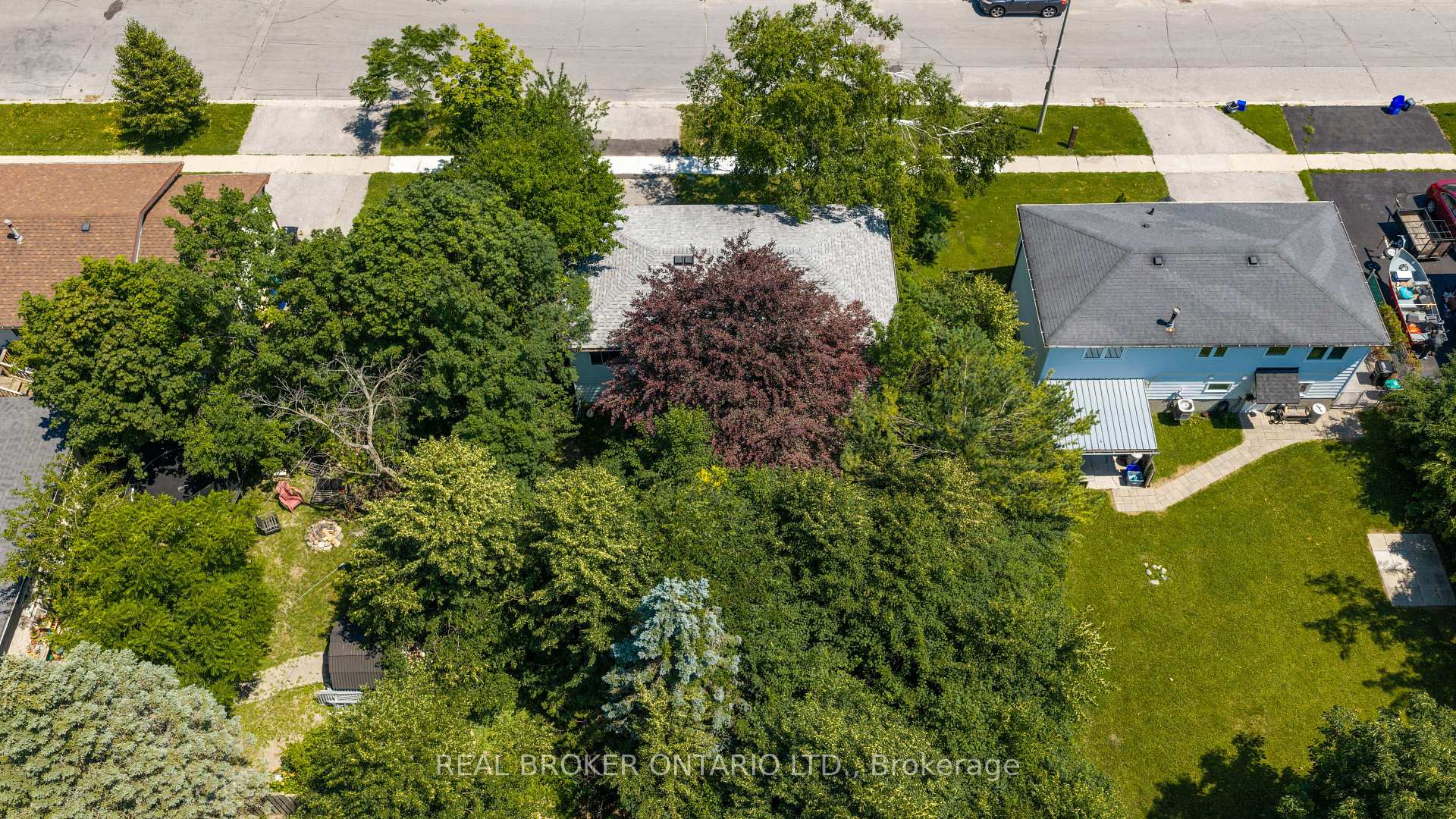 Photo 13 of 57 Bernick Drive, Barrie, Grove East — HOMEH