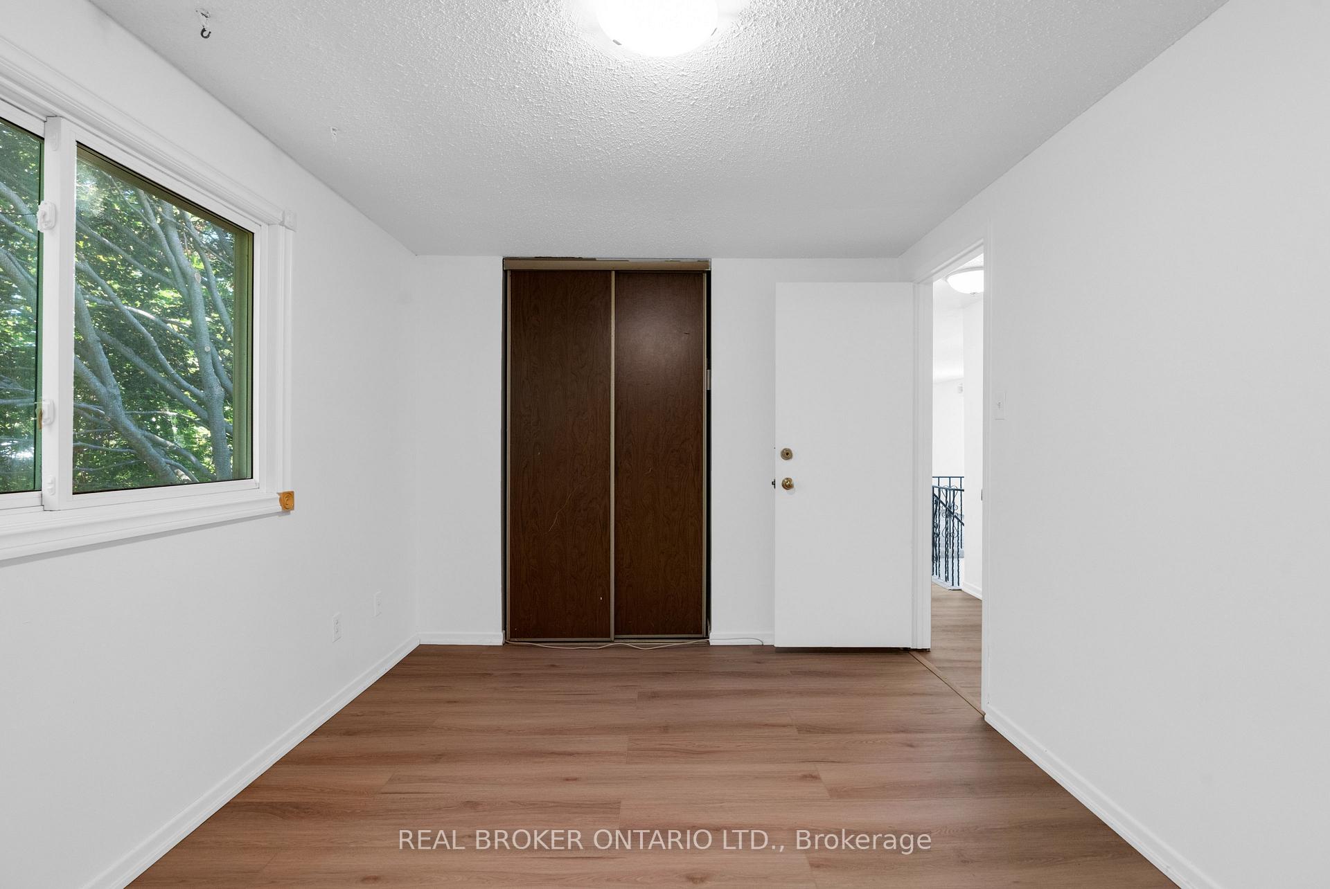 Photo 17 of 57 Bernick Drive, Barrie, Grove East — HOMEH