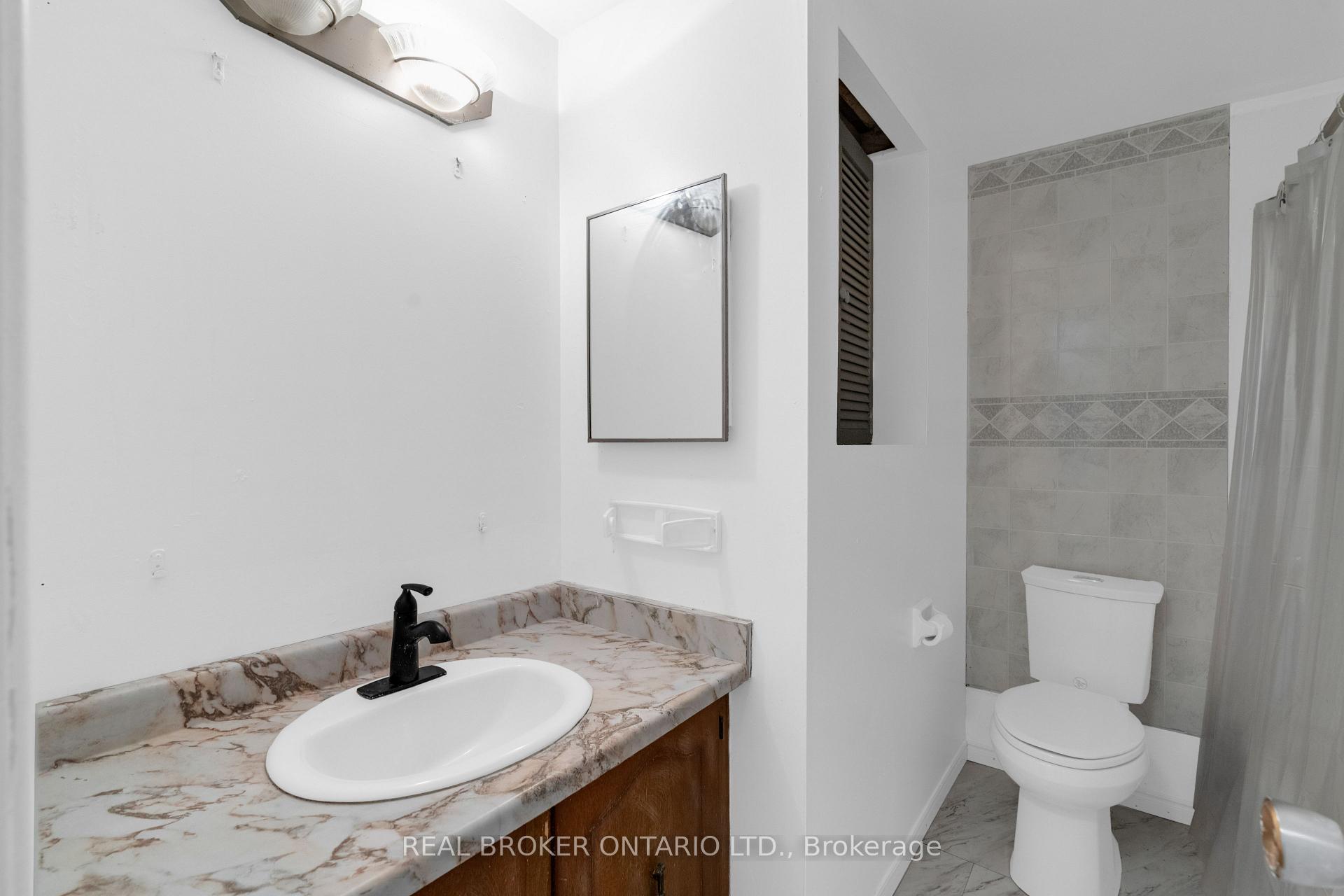 Photo 18 of 57 Bernick Drive, Barrie, Grove East — HOMEH