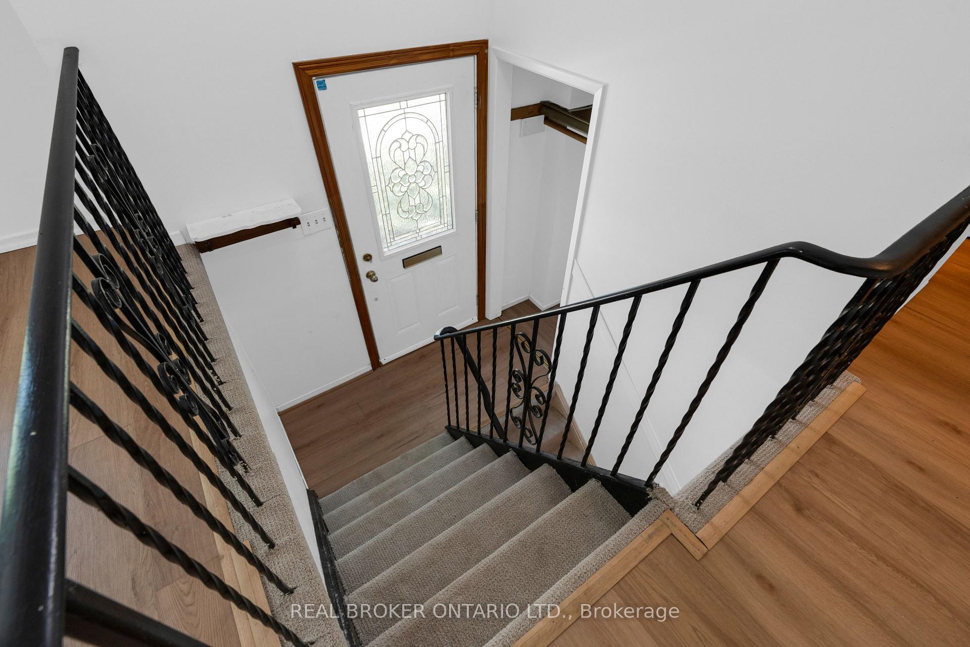 Photo 23 of 57 Bernick Drive, Barrie, Grove East — HOMEH