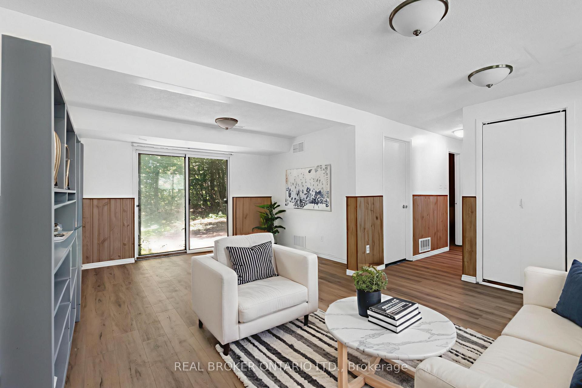 Photo 25 of 57 Bernick Drive, Barrie, Grove East — HOMEH