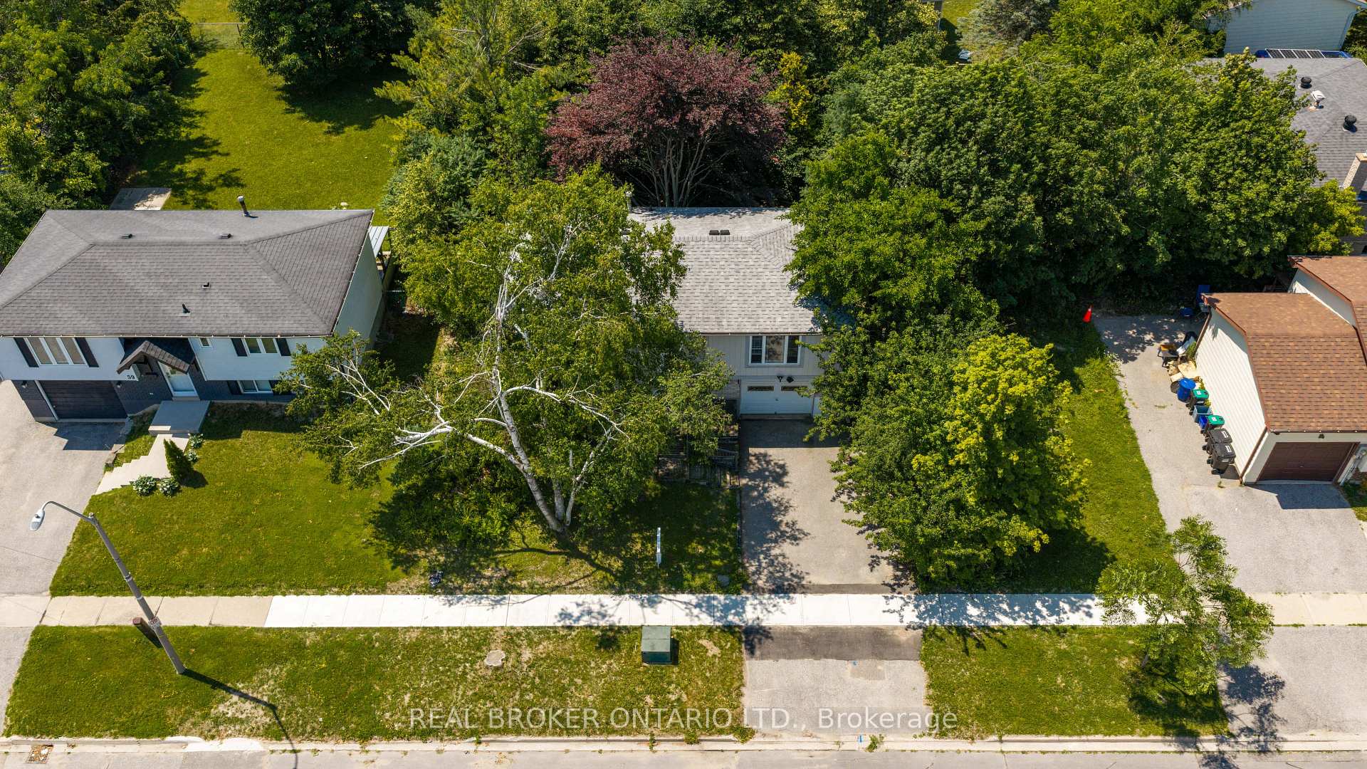 Photo 33 of 57 Bernick Drive, Barrie, Grove East — HOMEH