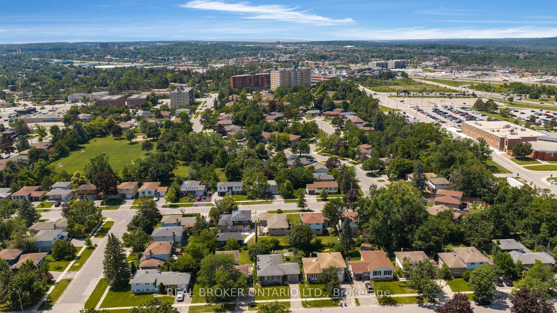 Photo 35 of 57 Bernick Drive, Barrie, Grove East — HOMEH