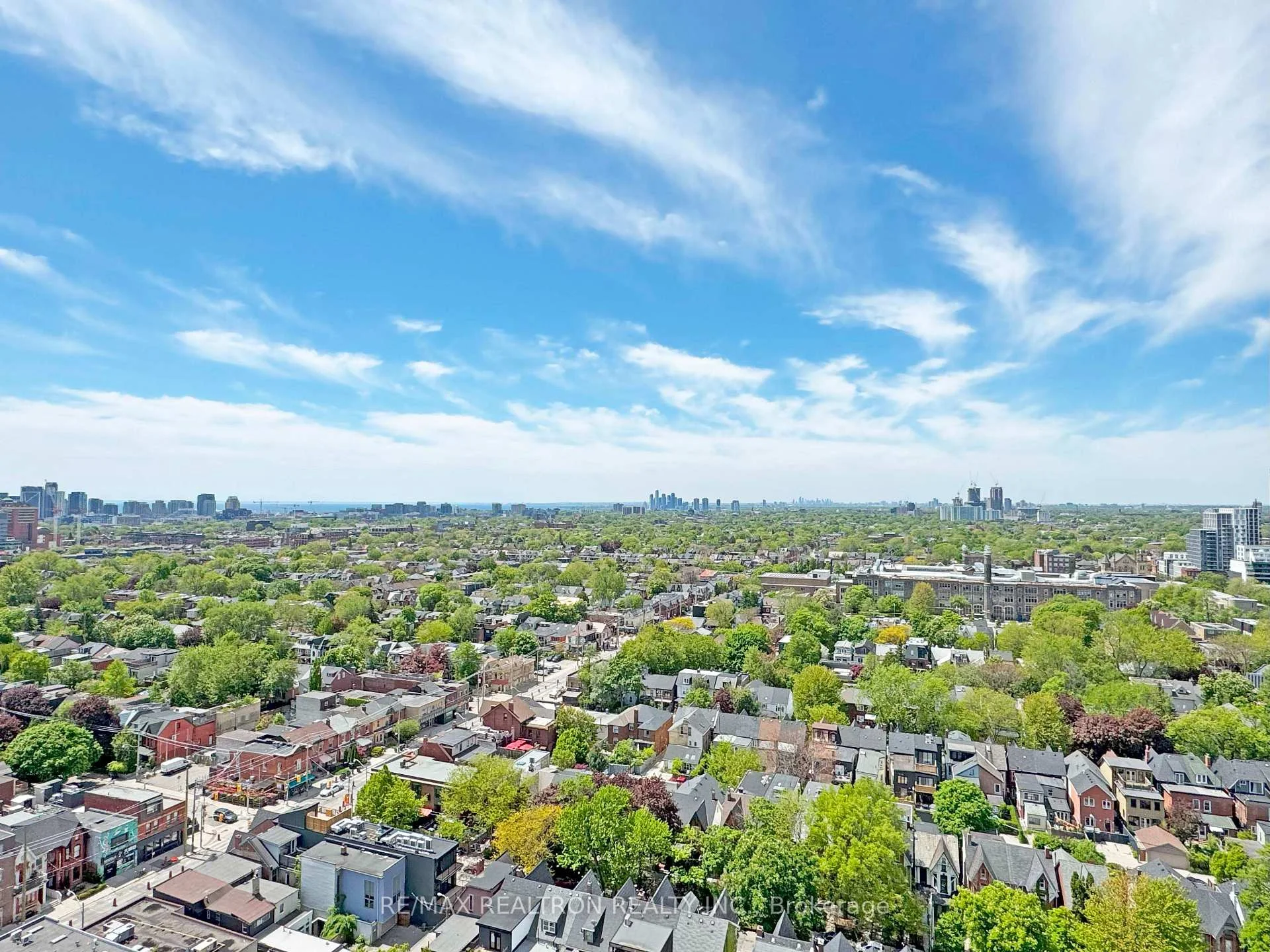 Photo 8 of Unit 812, 666 Spadina Avenue, Toronto, University — HOMEH
