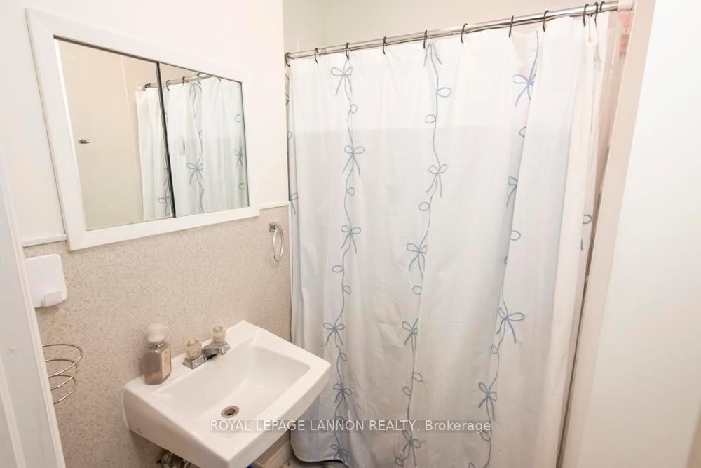 Photo 15 of 185 Empress St S, Thunder Bay, West End — HOMEH