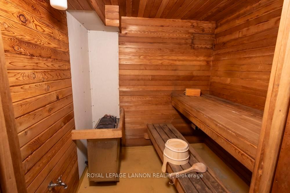 Photo 23 of 185 Empress St S, Thunder Bay, West End — HOMEH