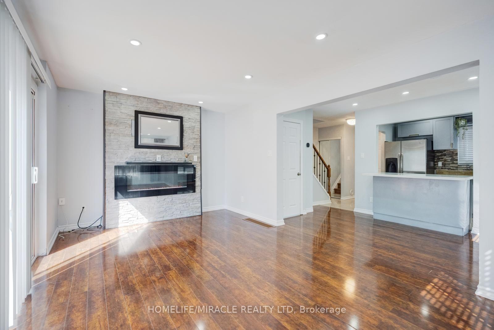 Photo 13 of 46 Jackman Drive, Brampton, Northgate — HOMEH