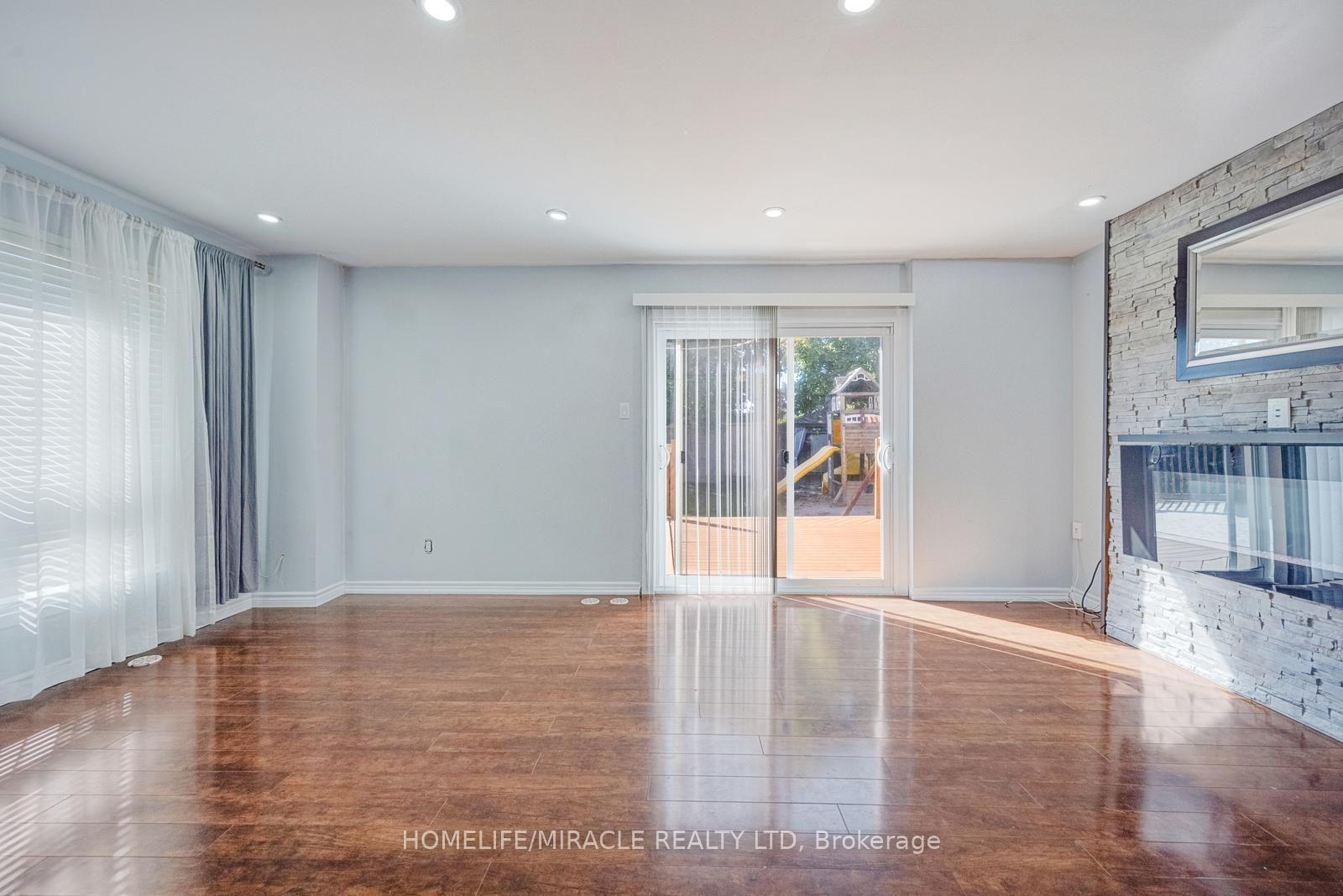 Photo 16 of 46 Jackman Drive, Brampton, Northgate — HOMEH